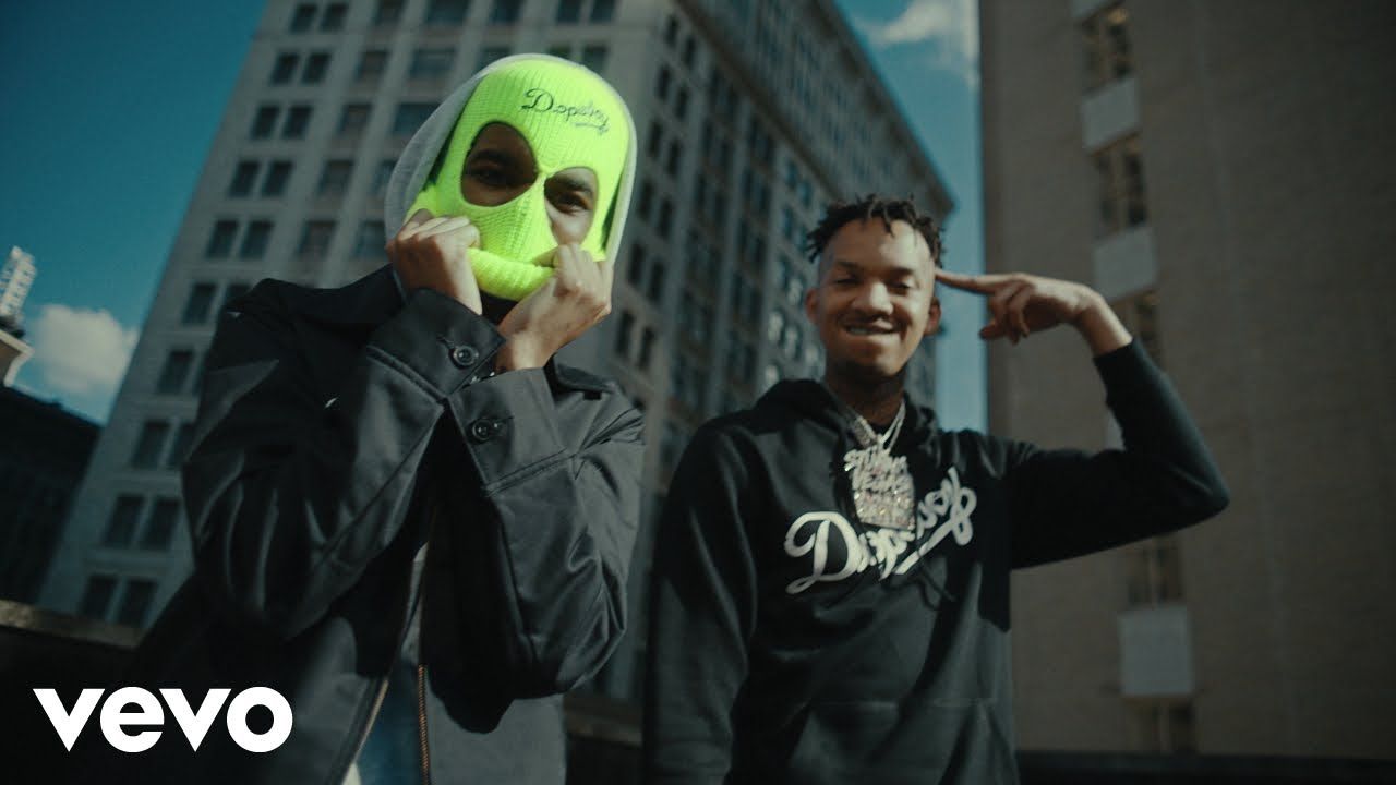 Lil Poppa – Bankrolls & Groupie Hoes feat. Stunna 4 Vegas (Official Music Video)